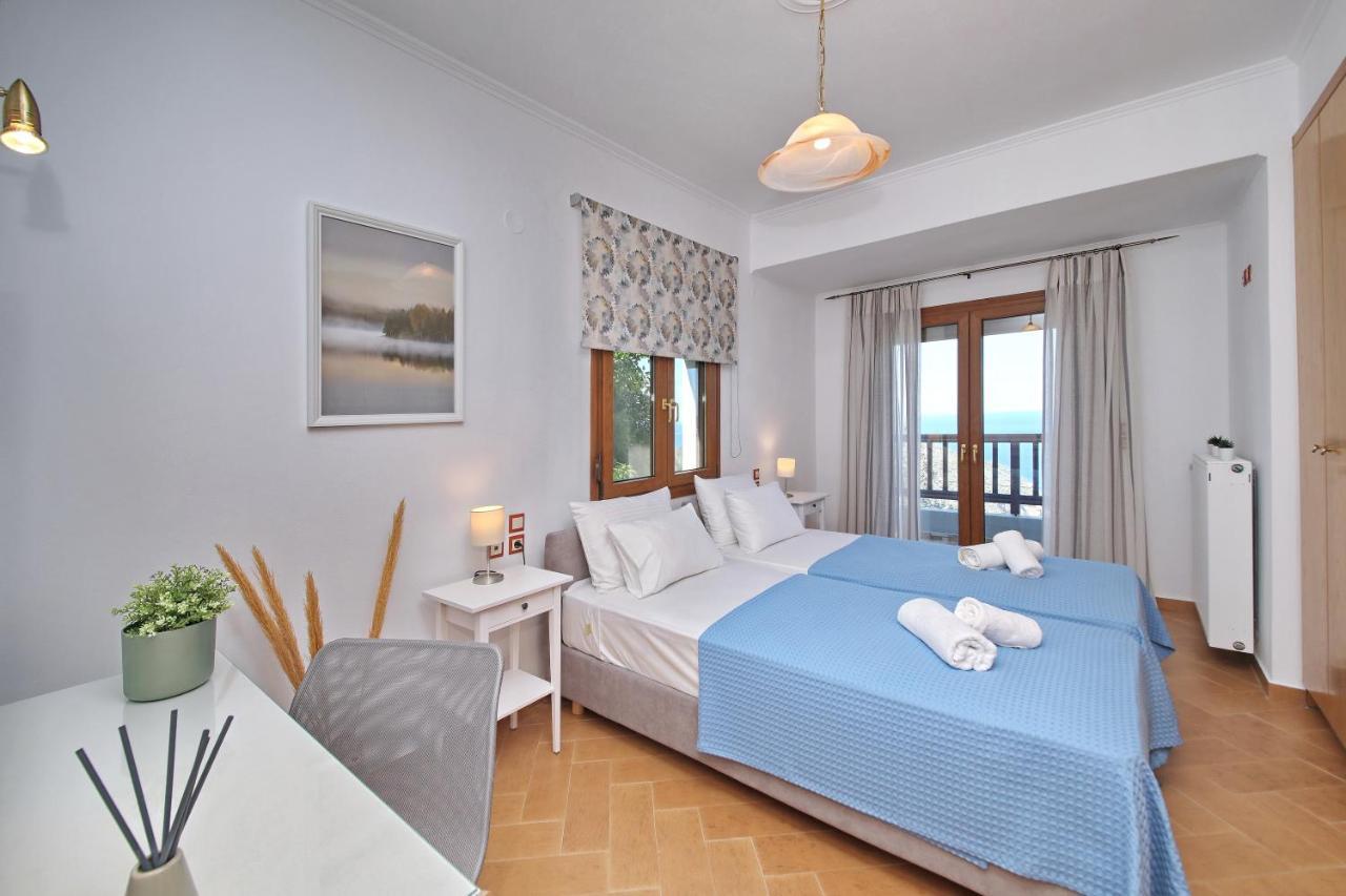 Villa Margini, Aegean Views , Pool Villa, Skopelos Eksteriør bilde