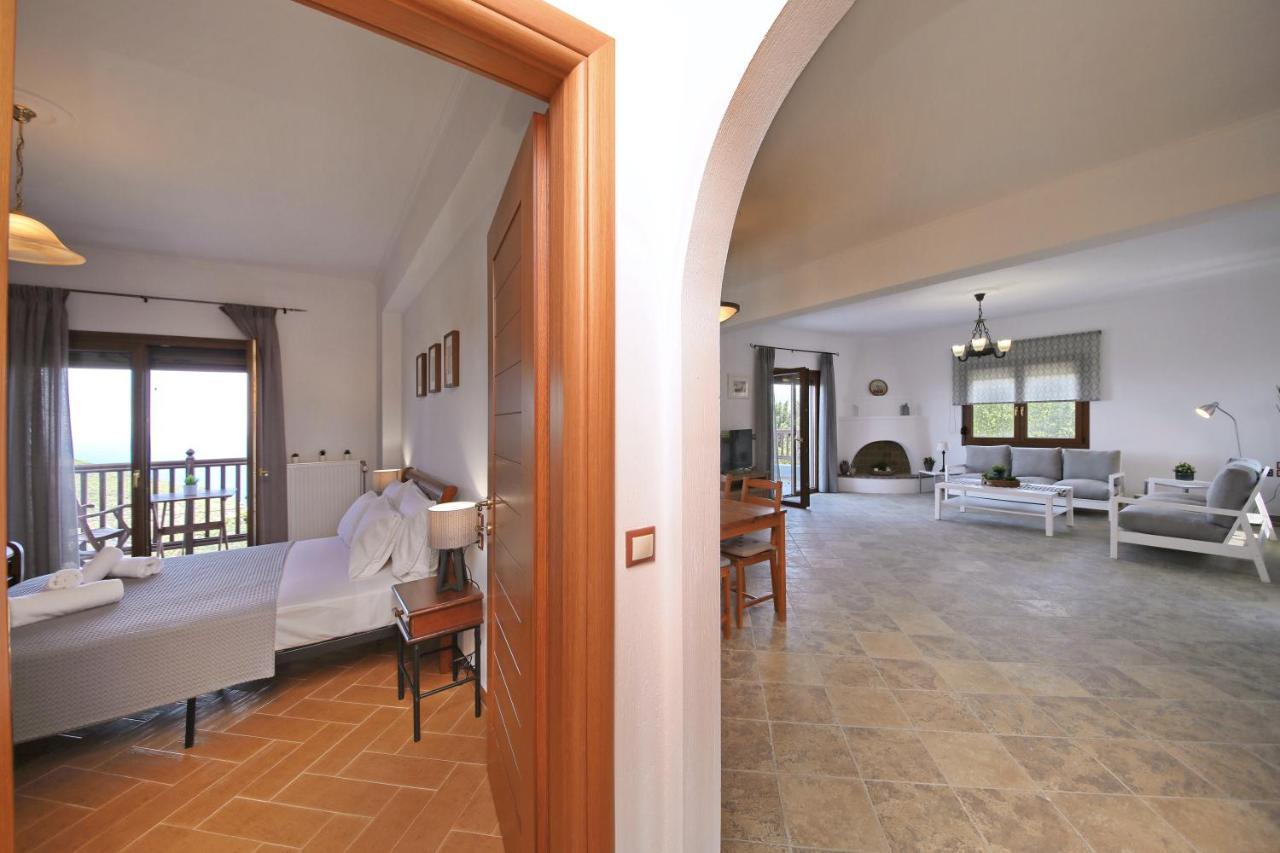 Villa Margini, Aegean Views , Pool Villa, Skopelos Eksteriør bilde