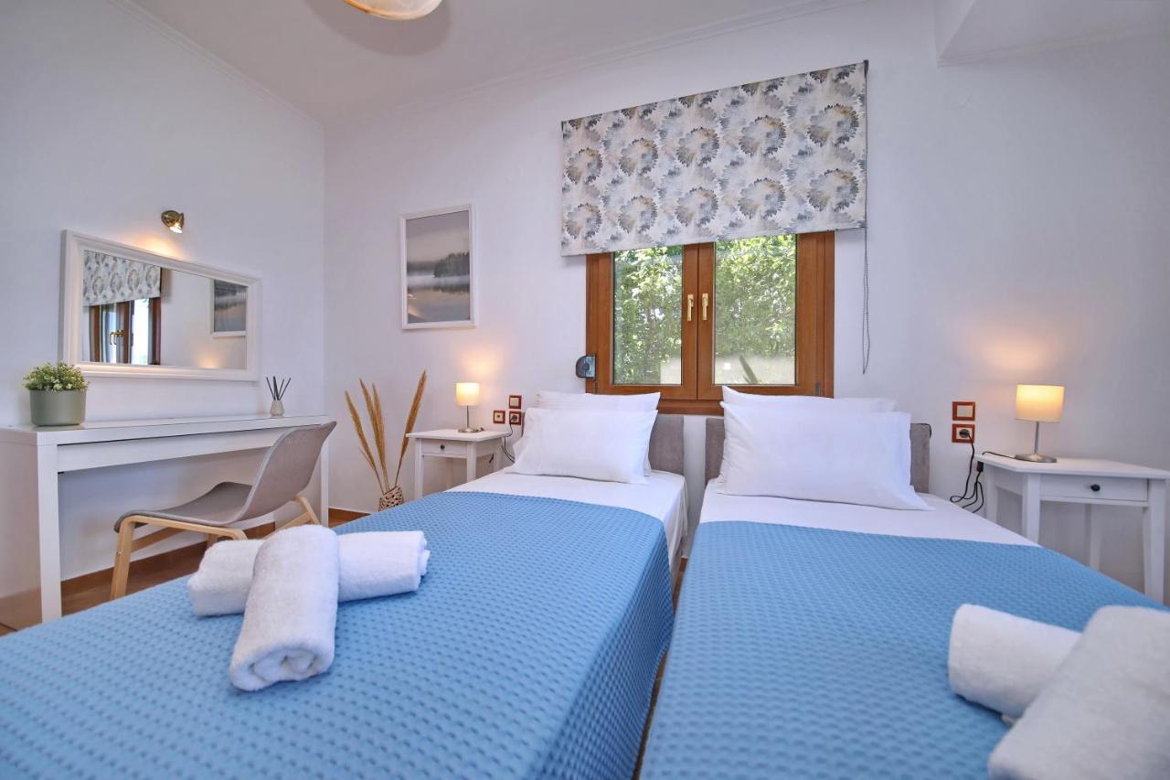 Villa Margini, Aegean Views , Pool Villa, Skopelos Eksteriør bilde